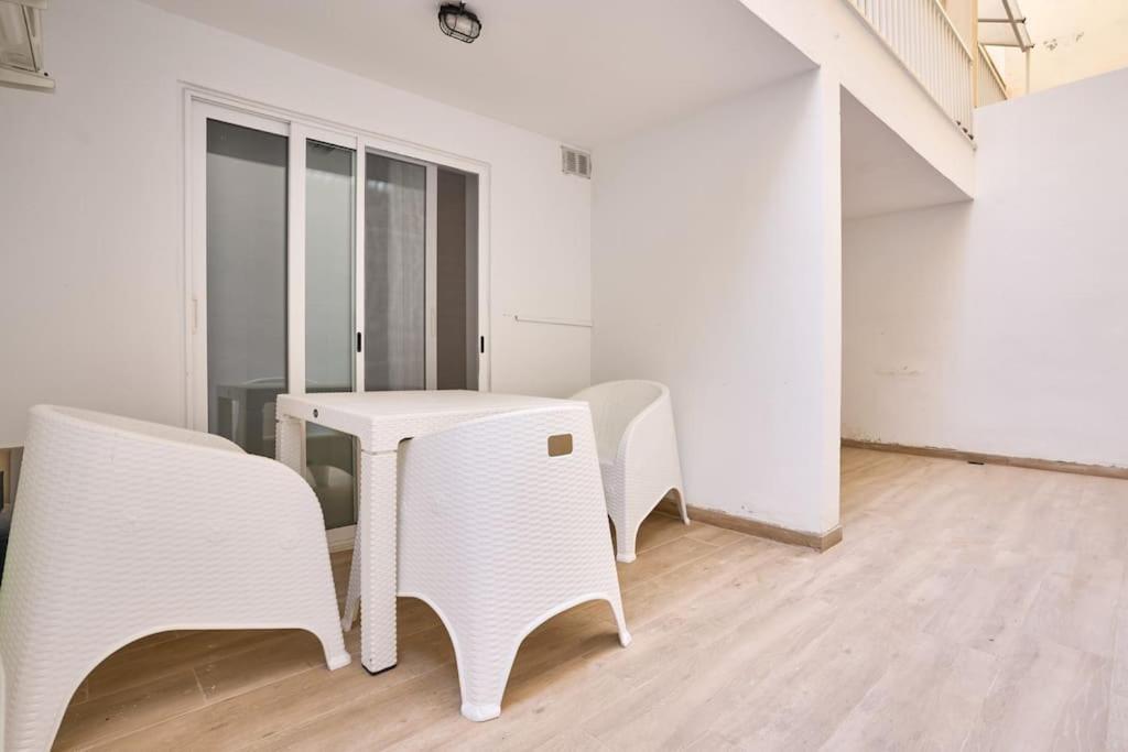 Urban Front - Walking Distance From Paceville And St George Bay Beach Is-Swieqi Екстер'єр фото